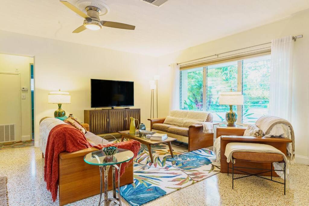 Beautiful Glam Mid-Century 1 Block From Sarasota Bay With Firepit Villa Eksteriør billede