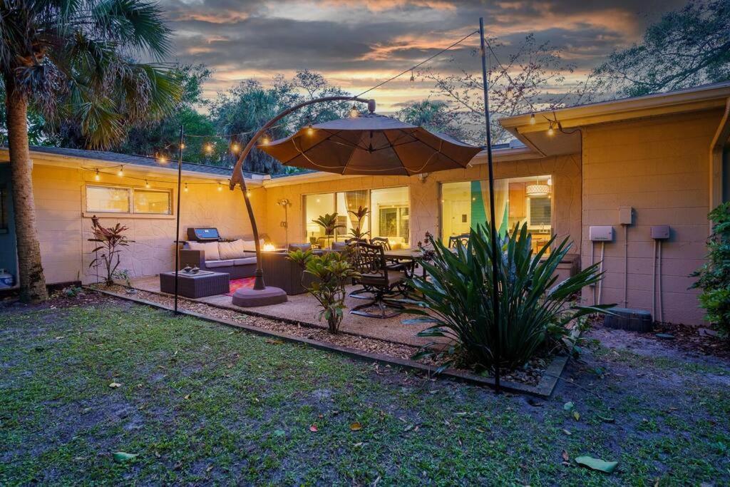 Beautiful Glam Mid-Century 1 Block From Sarasota Bay With Firepit Villa Eksteriør billede