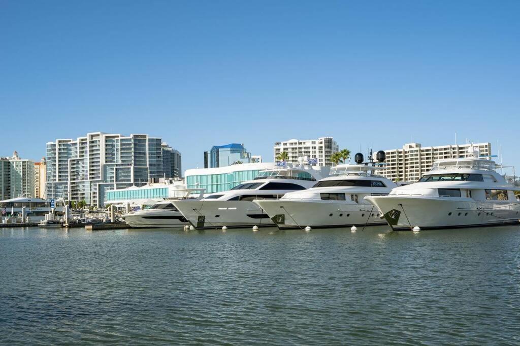 Beautiful Glam Mid-Century 1 Block From Sarasota Bay With Firepit Villa Eksteriør billede